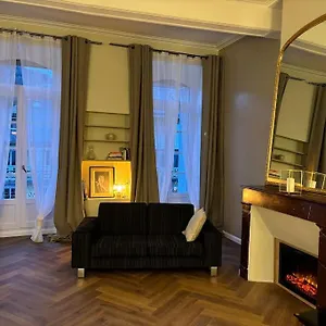 magnifique-appartement-renove.midi-pyreneeshotels.com/