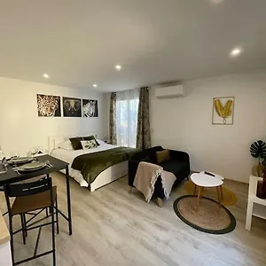 studio-27m-sur-la-cote-pavee-avec-parking-prive.midi-pyreneeshotels.com/